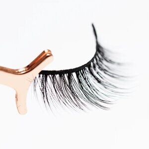 Foxi Faux Mink Lashes Vegan & Cruelty-Free, NIB